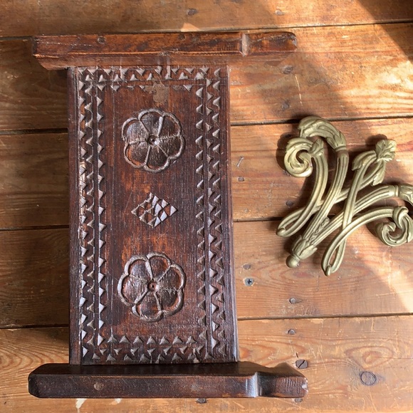 Old World Horse Box - Picture 3 of 13